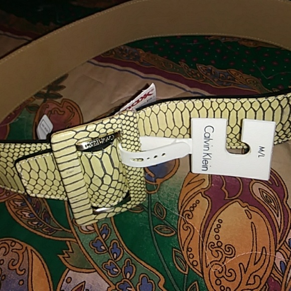 Calvin Klein Belt + one - Picture 3 of 3